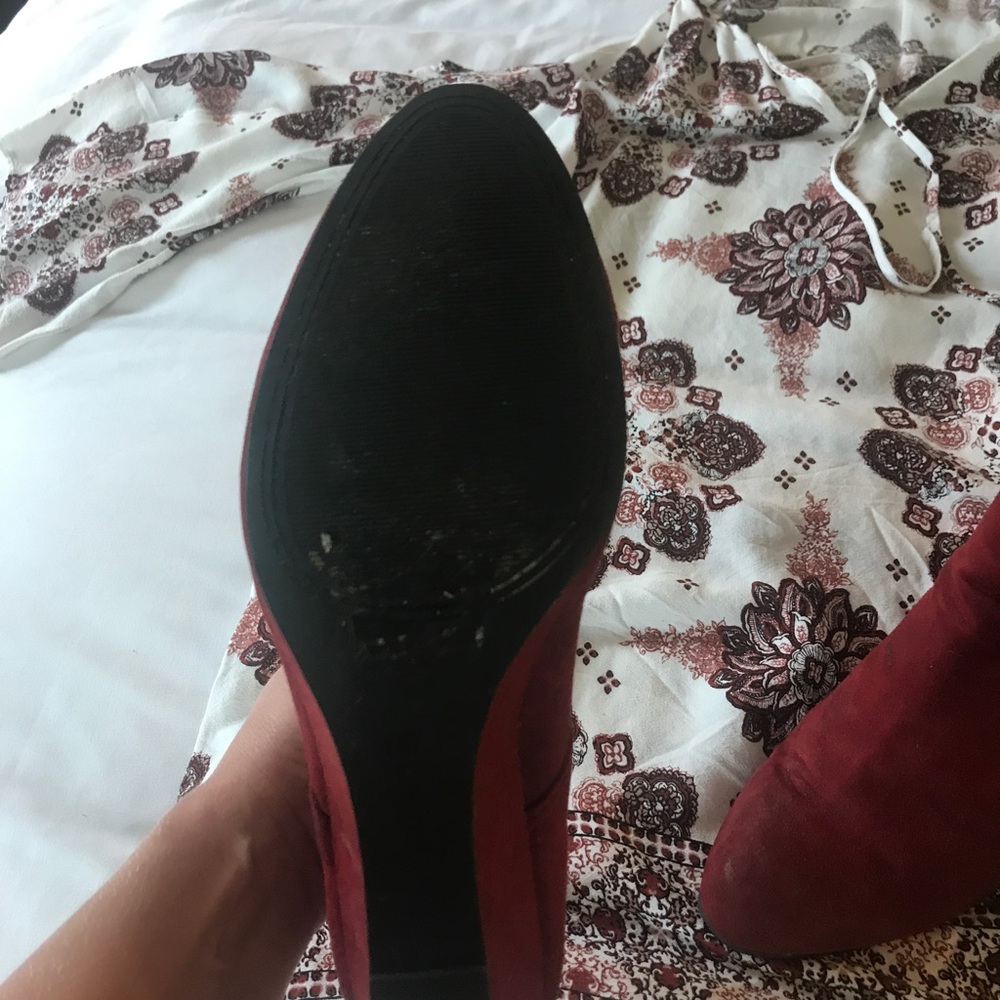 red/maroon booties - Picture 2 of 4